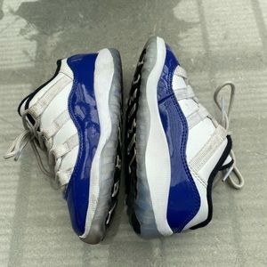 Air Jordan 11 Retro Low